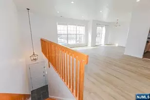 1430 Westgate Dr 8201, Fort Lee, NJ 07024 - Photo 5