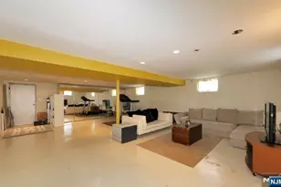 253 Delawanna Ave, Clifton, NJ 07014 - Photo 23