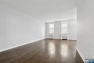 2160 Center Ave 4N, Fort Lee, NJ 07024 - Photo 9