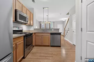 22 Wisteria Ln 1411, Garfield, NJ 07026 - Photo 7