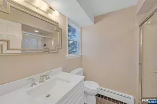 366 Valley View Ave, Paramus, NJ 07652 - Photo 31