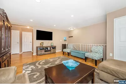 580 Bloomfield 11B #11B, West Caldwell, NJ 07006 - Photo 7