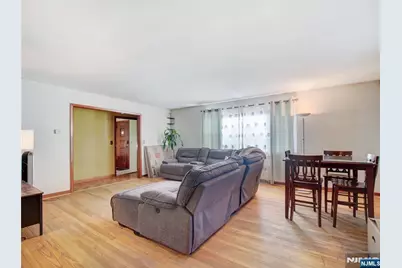 475 Dewey Avenue, Saddle Brook Township, NJ 07663 - Photo 17