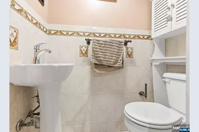 1985 Ostwood Terrace, Union Township, NJ 07083 - Photo 17