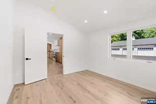 175 Crescent Ave, Allendale, NJ 07401 - Photo 31