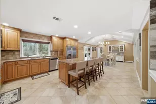 2 Old Orchard Rd, Mendham Township, NJ 07960 - Photo 13