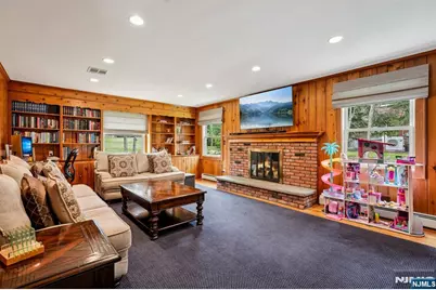300 Briarwood Drive, Wyckoff Township, NJ 07481 - Photo 15