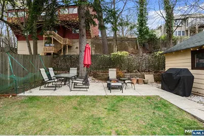 243 Jefferson Avenue, Cresskill, NJ 07626 - Photo 31