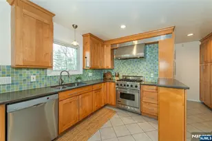 23 Powell Dr, West Orange Township, NJ 07052 - Photo 21