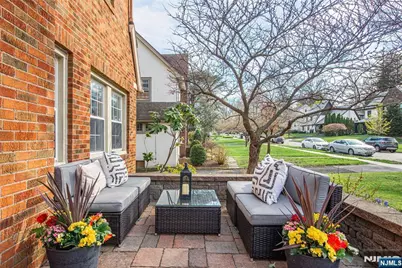 19 The Fairway, Montclair, NJ 07043 - Photo 5
