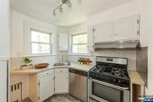 35 Rawson St, Bloomfield, NJ 07003 - Photo 23