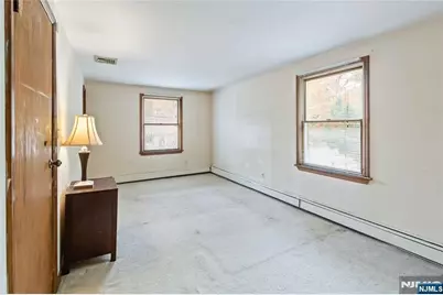 366 E Spring Valley Road, Paramus, NJ 07652 - Photo 13
