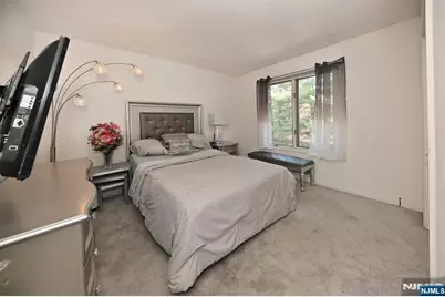 64 Lakeview Drive, Old Tappan, NJ 07675 - Photo 15