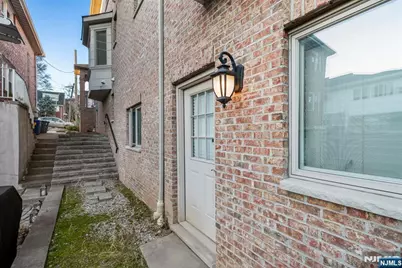 220B Glen Avenue, Palisades Park, NJ 07650 - Photo 25