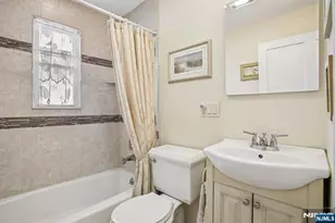 41 Taggart Way, Saddle Brook Township, NJ 07663 - Photo 19