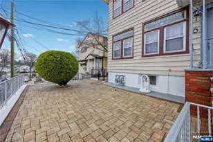 38 Stewart St, Passaic, NJ 07055 - Photo 5
