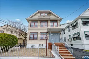 38 Stewart St, Passaic, NJ 07055 - Photo 3
