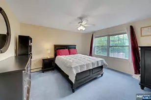 5 Pelican Ct, Paramus, NJ 07652 - Photo 15