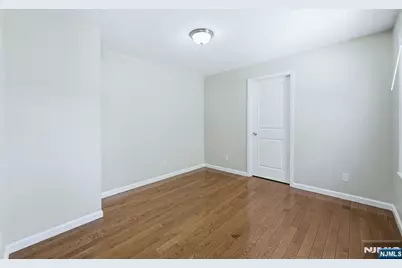 314 W 7th Avenue, Newark, NJ 07107 - Photo 13