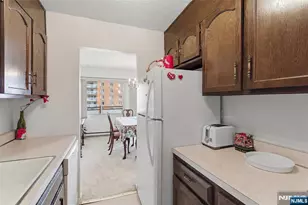 125 Prospect Ave 5B, Hackensack, NJ 07601 - Photo 13
