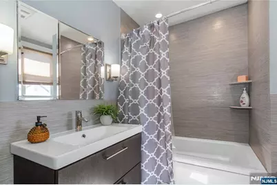 204 Hayward Place, Wallington, NJ 07057 - Photo 25