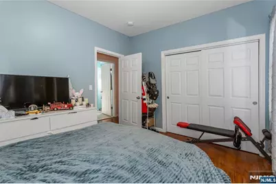 204 Hayward Place, Wallington, NJ 07057 - Photo 9