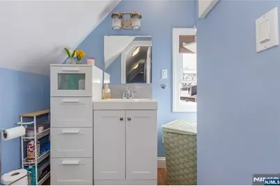 204 Hayward Place, Wallington, NJ 07057 - Photo 31