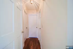 50 Knolls Rd, Bloomingdale, NJ 07403 - Photo 17