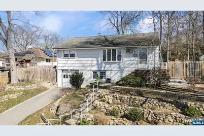 50 Knolls Road, Bloomingdale, NJ 07403 - Photo 1