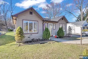 29 Bushwick Ln, West Milford, NJ 07480 - Photo 3