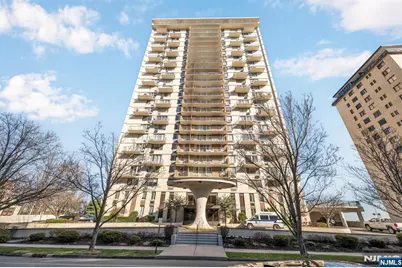160 Overlook Avenue 3A #3A, Hackensack, NJ 07601 - Photo 1