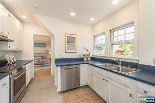 14 Burnside St, Montclair, NJ 07043 - Photo 9