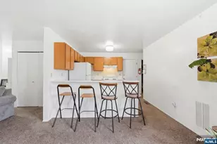 120 Carnegie Pl, Union Township, NJ 07088 - Photo 15