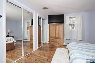 26 Wareham Road, Dumont, NJ 07628 - Photo 23