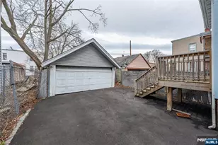 153 Augusta St, Irvington, NJ 07111 - Photo 25