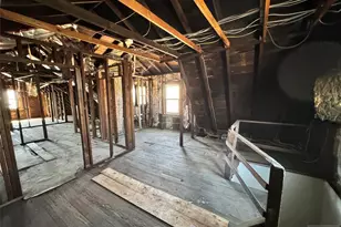 219 Lawrence Pl, Paterson, NJ 07501 - Photo 13