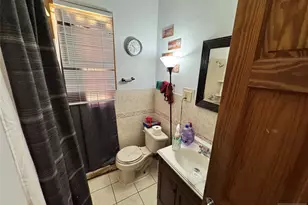 219 Lawrence Pl, Paterson, NJ 07501 - Photo 17