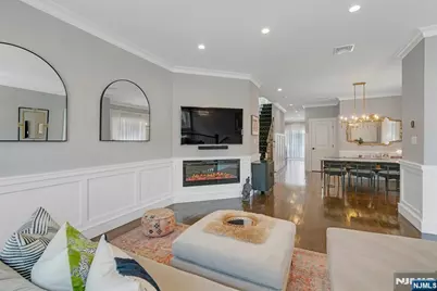 387 Lincoln Avenue B #B, Cliffside Park, NJ 07010 - Photo 5
