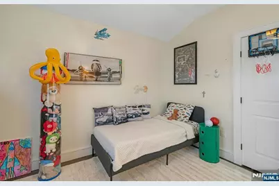 387 Lincoln Avenue B #B, Cliffside Park, NJ 07010 - Photo 29