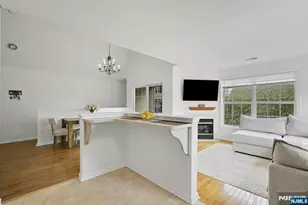 462 Cambridge Dr, Butler, NJ 07405 - Photo 9