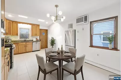 101 Midvale Avenue, Wanaque, NJ 07465 - Photo 7