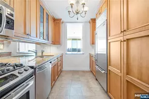 1530 Palisade Ave 23G, Fort Lee, NJ 07024 - Photo 21