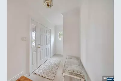 296 Birch Parkway, Wyckoff Township, NJ 07481 - Photo 3