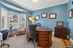 50 Hemlock Dr, Paramus, NJ 07652 - Photo 9