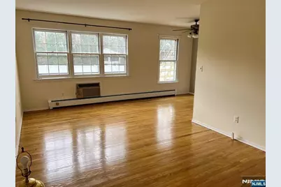 712 Cedar Lane 2 #2, Teaneck Township, NJ 07666 - Photo 5