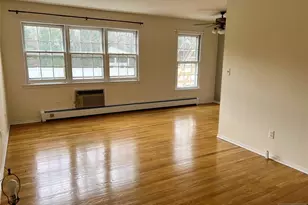 712 Cedar Ln 2, Teaneck Township, NJ 07666 - Photo 5
