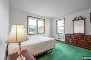 455 Stuyvesant Ave, Lyndhurst Township, NJ 07071 - Photo 17
