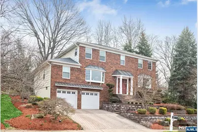 445 Pine Hill Road, Leonia, NJ 07605 - Photo 1