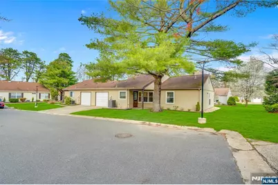 945A Liverpool Circle, Manchester Township, NJ 08759 - Photo 31