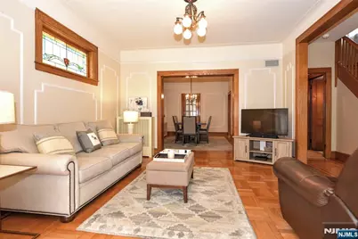 519 Saint Pauls Avenue, Cliffside Park, NJ 07010 - Photo 9